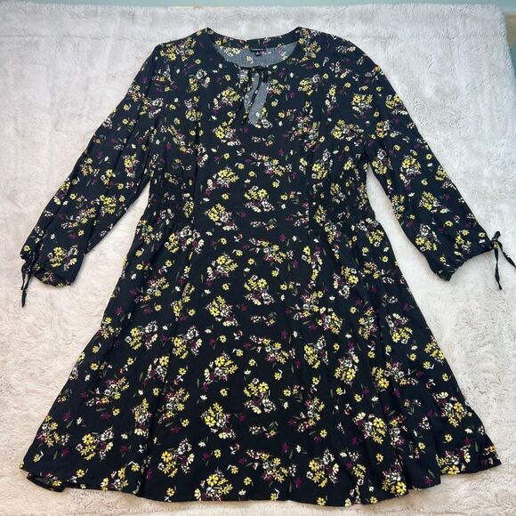 Torrid Black Floral Daisy Tie Challis Smocked Dress Plus Size 2 Long Sleeve Rayo - Picture 3 of 12